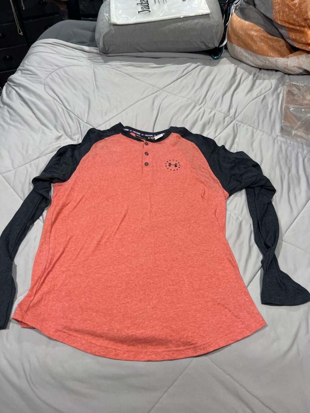 Under Armour Freedom Wounded Warrior Project Men's Long Sleeve Raglan Henley Shi